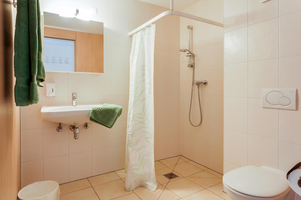 Anstatthotel Luzern - Self-Check-In Buitenkant foto